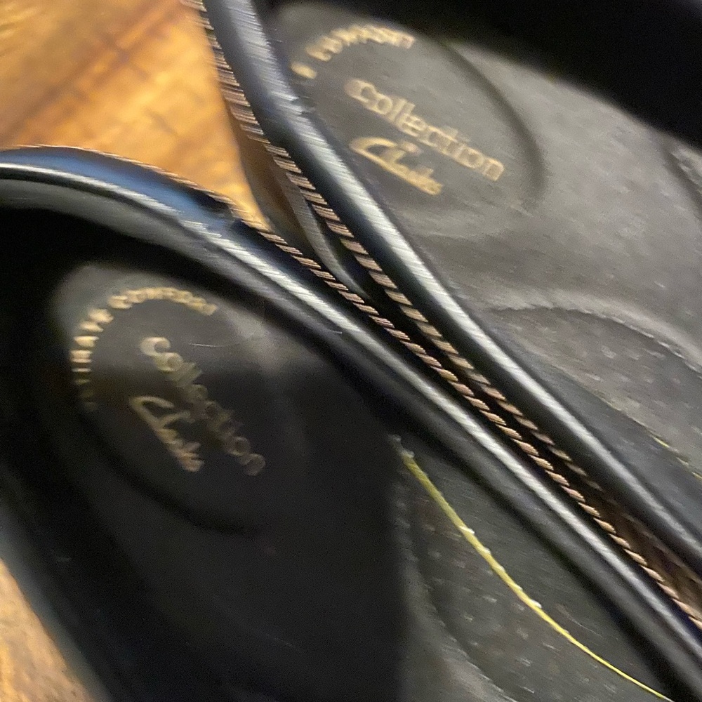 Clarks loafer shoes size 8.5 - Picture 7 of 7